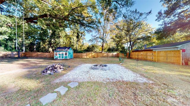 1412 N Sharon Amity Road, Charlotte, NC 28211