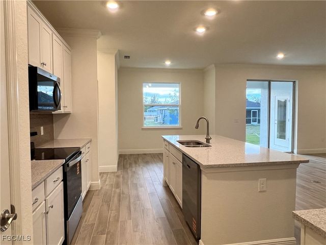 1232 NW 21st PL, Cape Coral, FL 33993