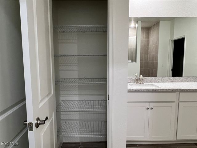 1232 NW 21st PL, Cape Coral, FL 33993