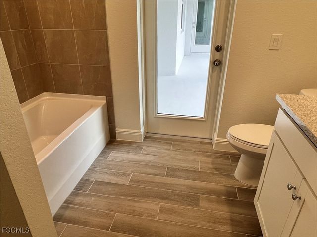 1232 NW 21st PL, Cape Coral, FL 33993