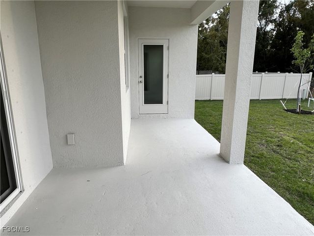 1232 NW 21st PL, Cape Coral, FL 33993