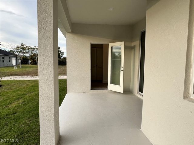 1232 NW 21st PL, Cape Coral, FL 33993