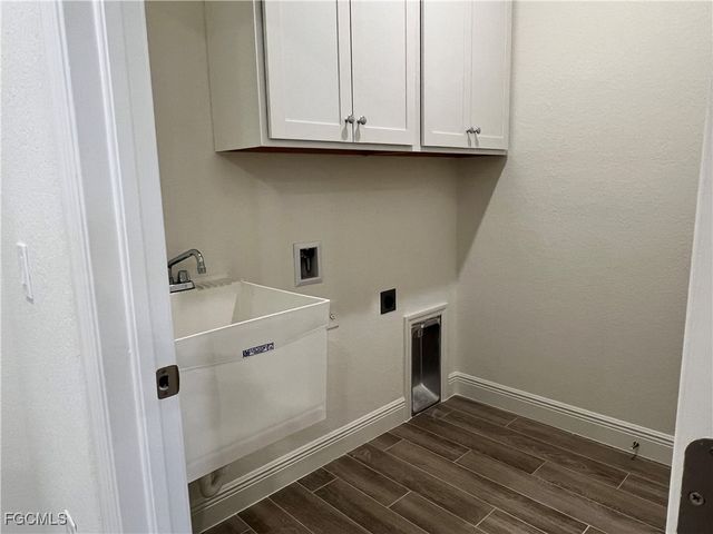 1232 NW 21st PL, Cape Coral, FL 33993