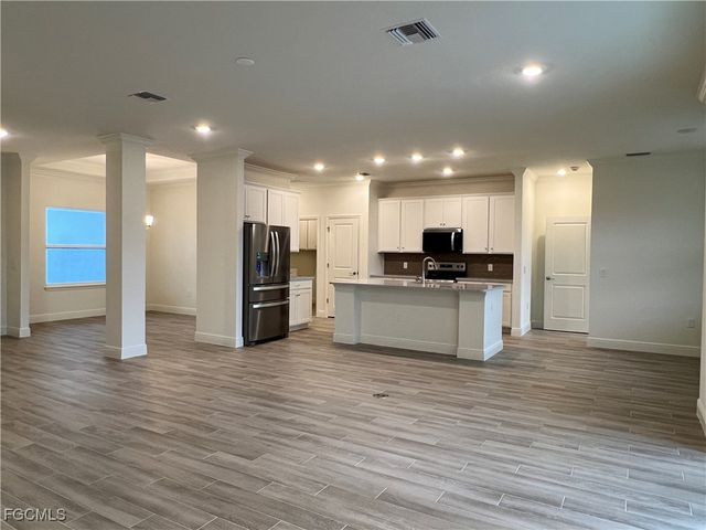 1232 NW 21st PL, Cape Coral, FL 33993