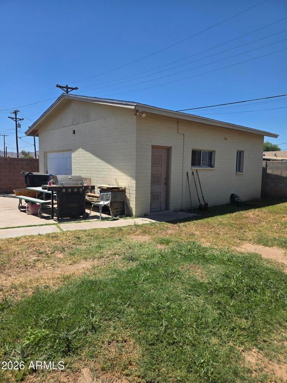 5244 S MONTEZUMA Street, Phoenix, AZ 85041