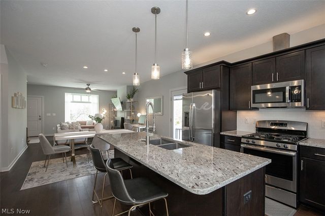 29 Atterbury Boulevard, Hudson, OH 44236