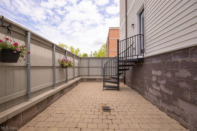 29 Atterbury Boulevard, Hudson, OH 44236