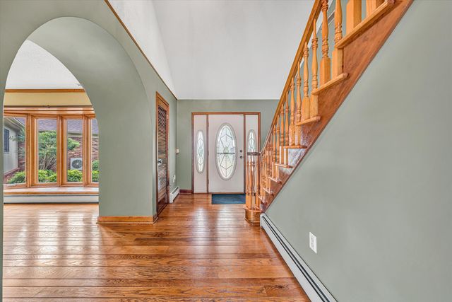 270 Parkside LN, Rocky Mount, VA 24151