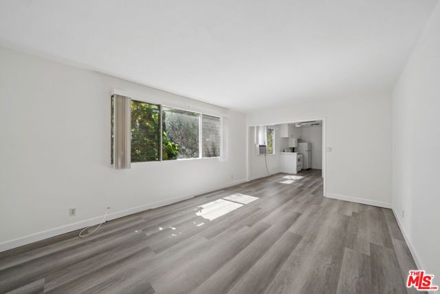 1027 N Edinburgh Avenue 8, West Hollywood, CA 90046