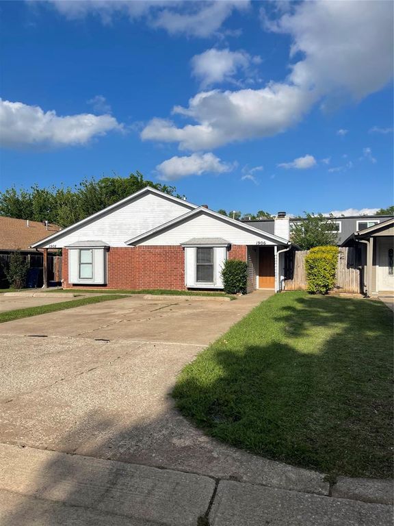 1906 Christie Drive, Midwest City, OK 73110