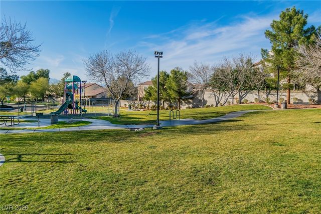 6883 Merril Summit Court, Las Vegas, NV 89142