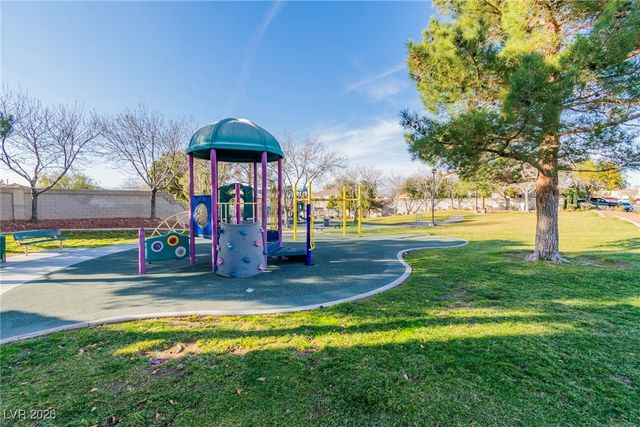 6883 Merril Summit Court, Las Vegas, NV 89142