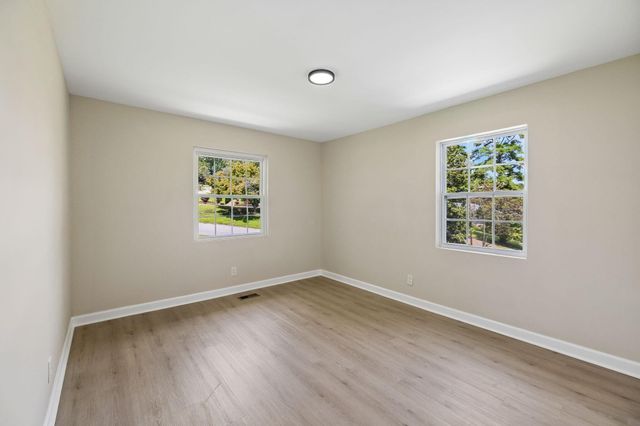 1200 Forest Green Drive, Chattanooga, TN 37412