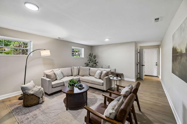1200 Forest Green Drive, Chattanooga, TN 37412