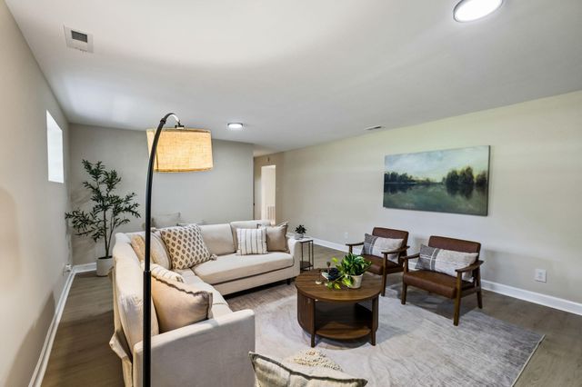 1200 Forest Green Drive, Chattanooga, TN 37412