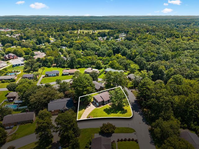 1200 Forest Green Drive, Chattanooga, TN 37412