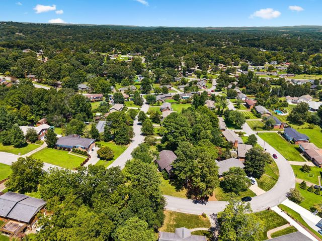 1200 Forest Green Drive, Chattanooga, TN 37412