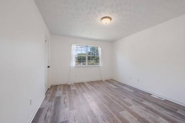 733 Lake Terrace Dr, Nashville, TN 37217