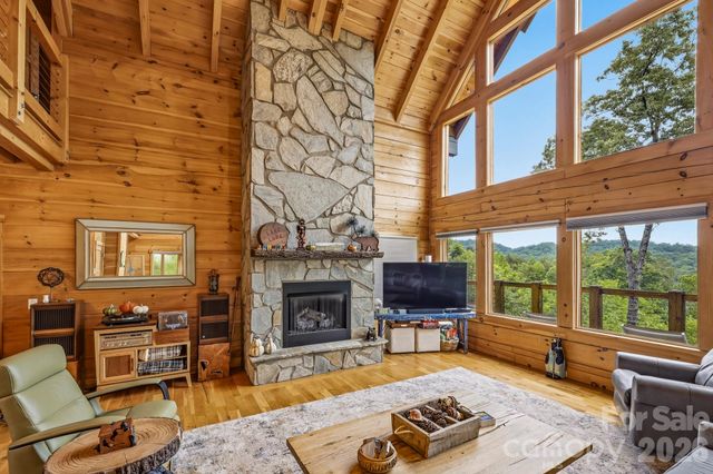 286 Holmstead Drive, Lake Lure, NC 28746