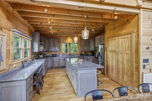 286 Holmstead Drive, Lake Lure, NC 28746