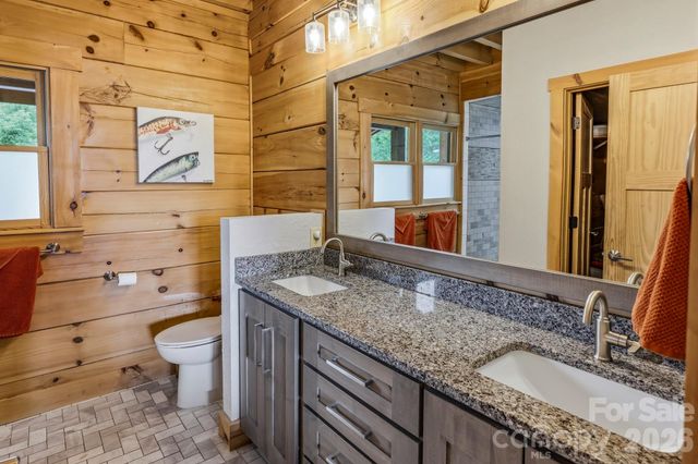 286 Holmstead Drive, Lake Lure, NC 28746