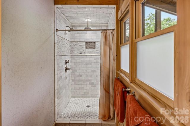 286 Holmstead Drive, Lake Lure, NC 28746