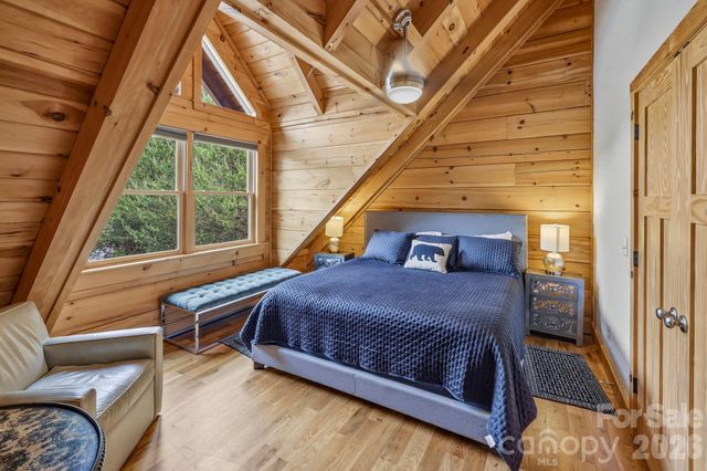 286 Holmstead Drive, Lake Lure, NC 28746