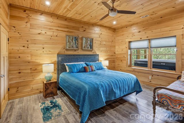 286 Holmstead Drive, Lake Lure, NC 28746