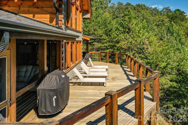 286 Holmstead Drive, Lake Lure, NC 28746