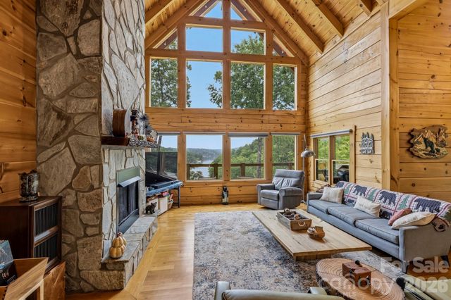 286 Holmstead Drive, Lake Lure, NC 28746