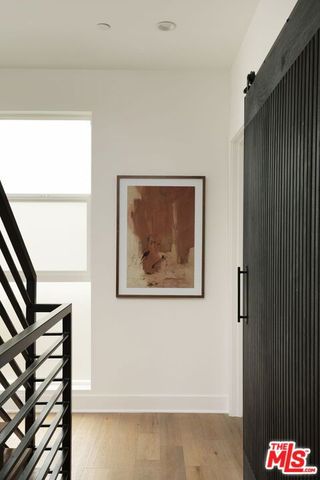 857 Hyperion Avenue, Los Angeles, CA 90029