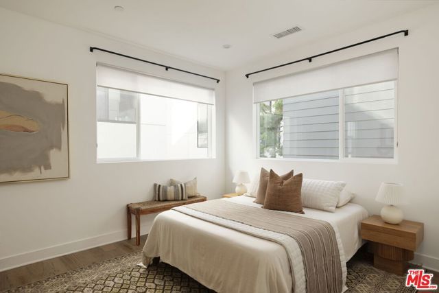 857 Hyperion Avenue, Los Angeles, CA 90029