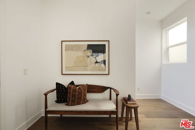 857 Hyperion Avenue, Los Angeles, CA 90029