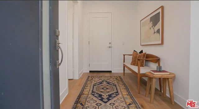 857 Hyperion Avenue, Los Angeles, CA 90029