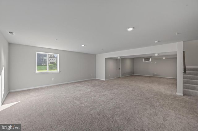 1124 MILLER FARM DR, Brunswick, MD 21716