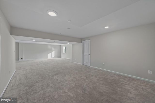 1124 MILLER FARM DR, Brunswick, MD 21716