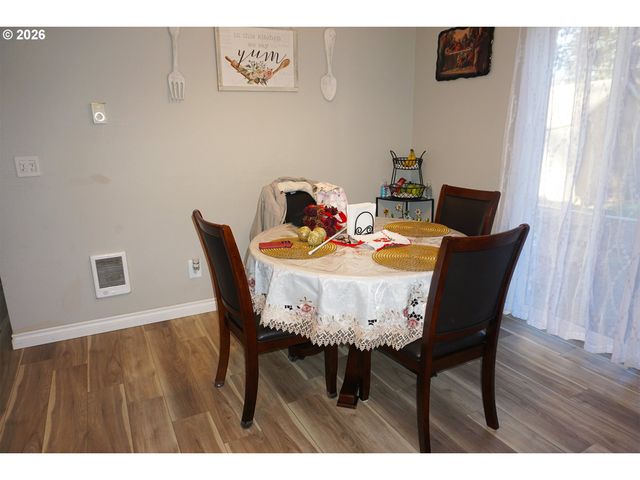 11910 Ne 32ND Way, Vancouver, WA 98682