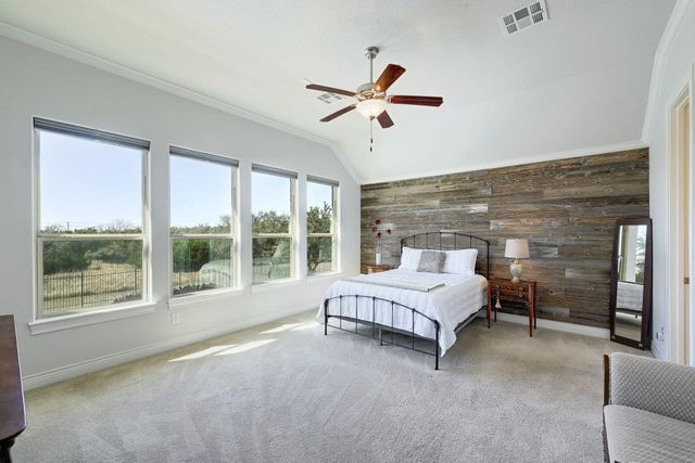 960 Blue Ridge DR, Dripping Springs, TX 78620