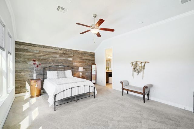 960 Blue Ridge DR, Dripping Springs, TX 78620