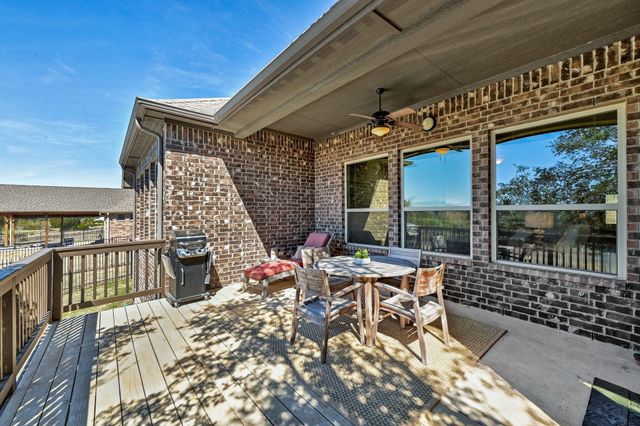 960 Blue Ridge DR, Dripping Springs, TX 78620