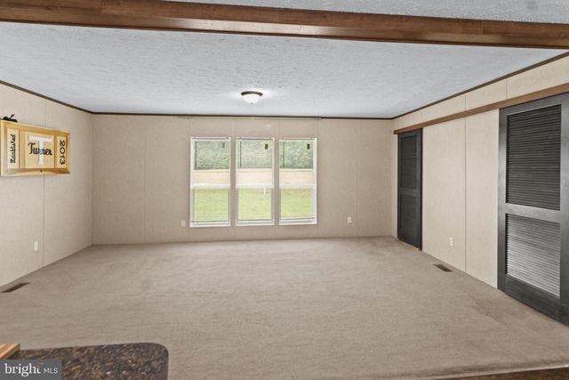 353 PLUNK TOWN RD, Montross, VA 22520
