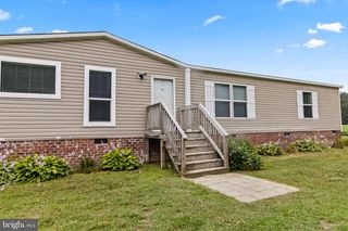 353 PLUNK TOWN RD, Montross, VA 22520