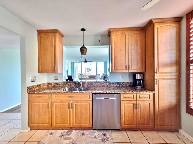 4570 PINEBROOK CIRCLE 208, Bradenton, FL 34209