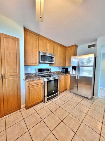 4570 PINEBROOK CIRCLE 208, Bradenton, FL 34209