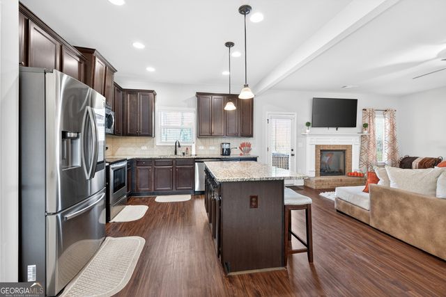 860 Tranquil Way, Hampton, GA 30228