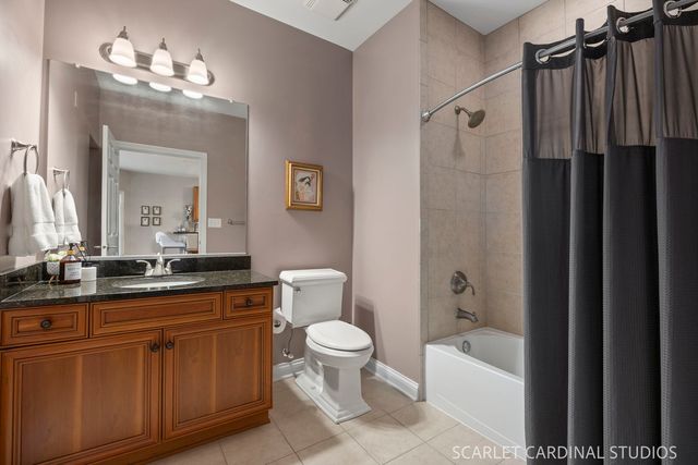 140 S River Street 204, Aurora, IL 60506