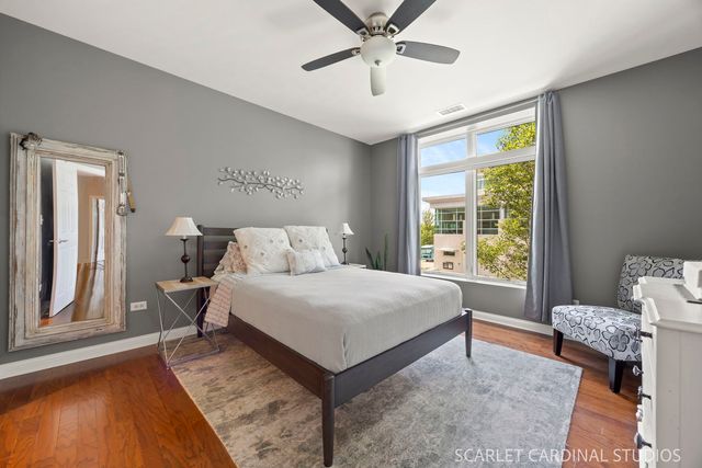 140 S River Street 204, Aurora, IL 60506