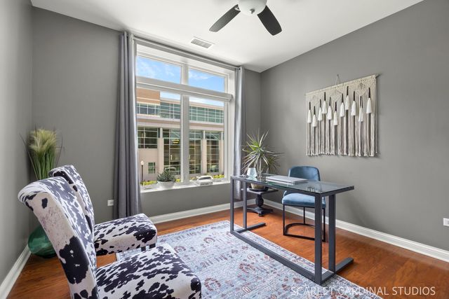 140 S River Street 204, Aurora, IL 60506