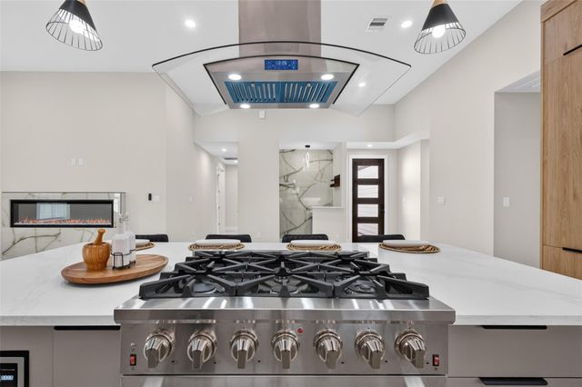 9630 Vilven Lane, Houston, TX 77080