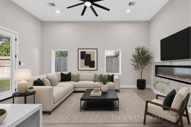 9630 Vilven Lane, Houston, TX 77080